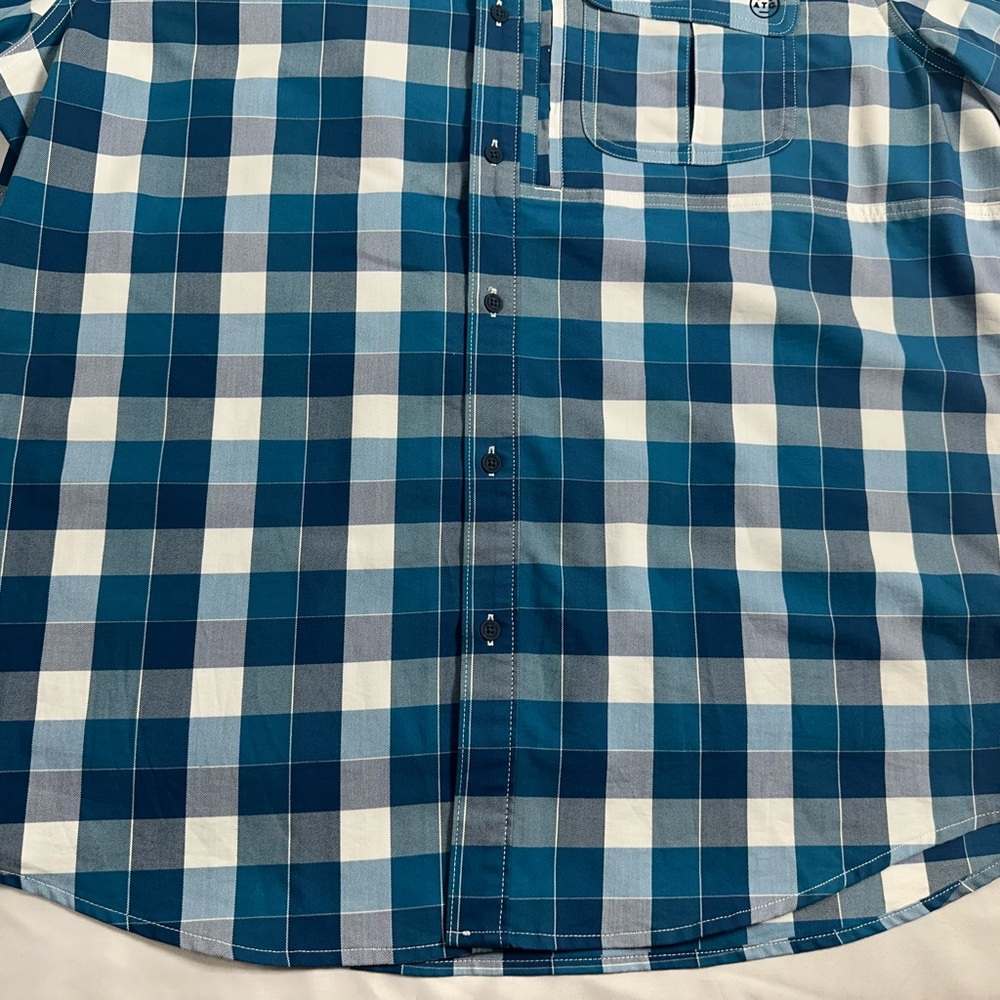 Wrangler Men's Teal and White Plaid Button Down Shirt - Picture 4 of 13